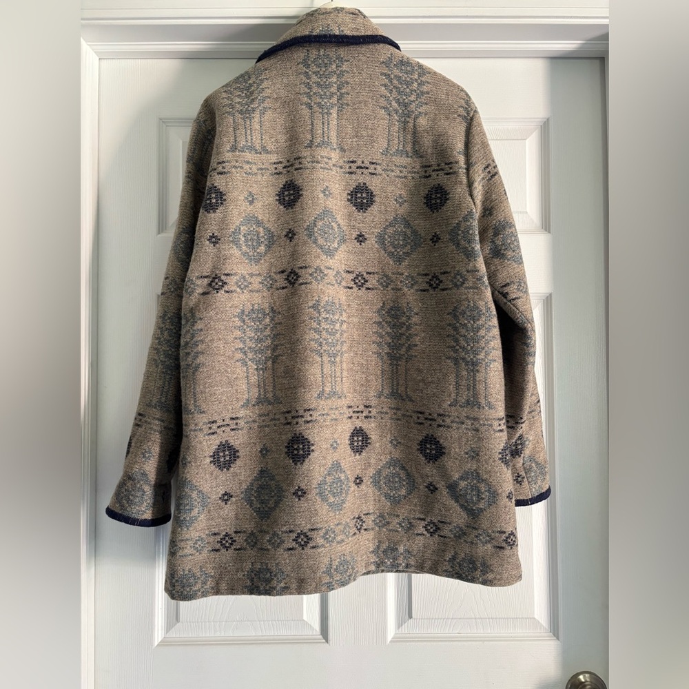 Vintage Woolrich Aztec Jacket Size Medium - Picture 6 of 6